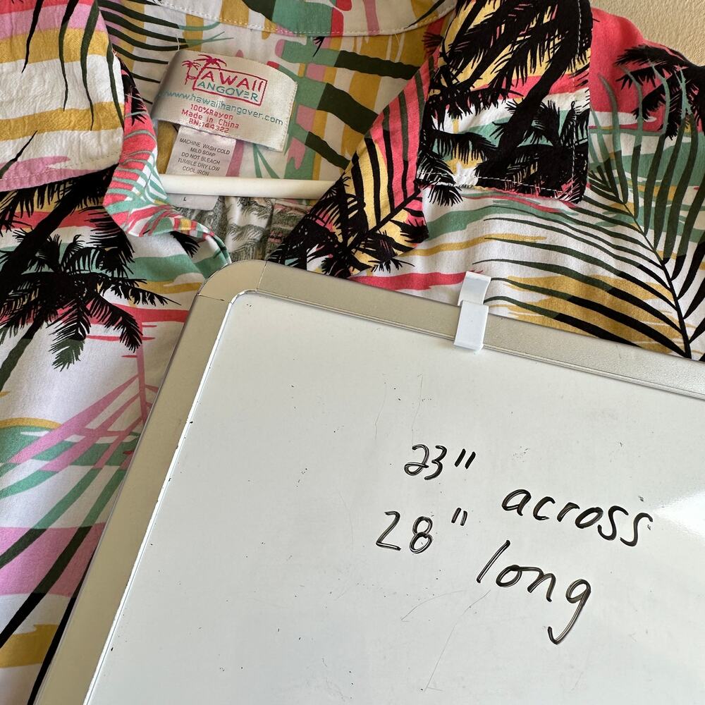 Hawaii Hangover Mens LARGE Hawaiian Shirt Button Front Short Sleeve Tropical - Picture 9 of 9